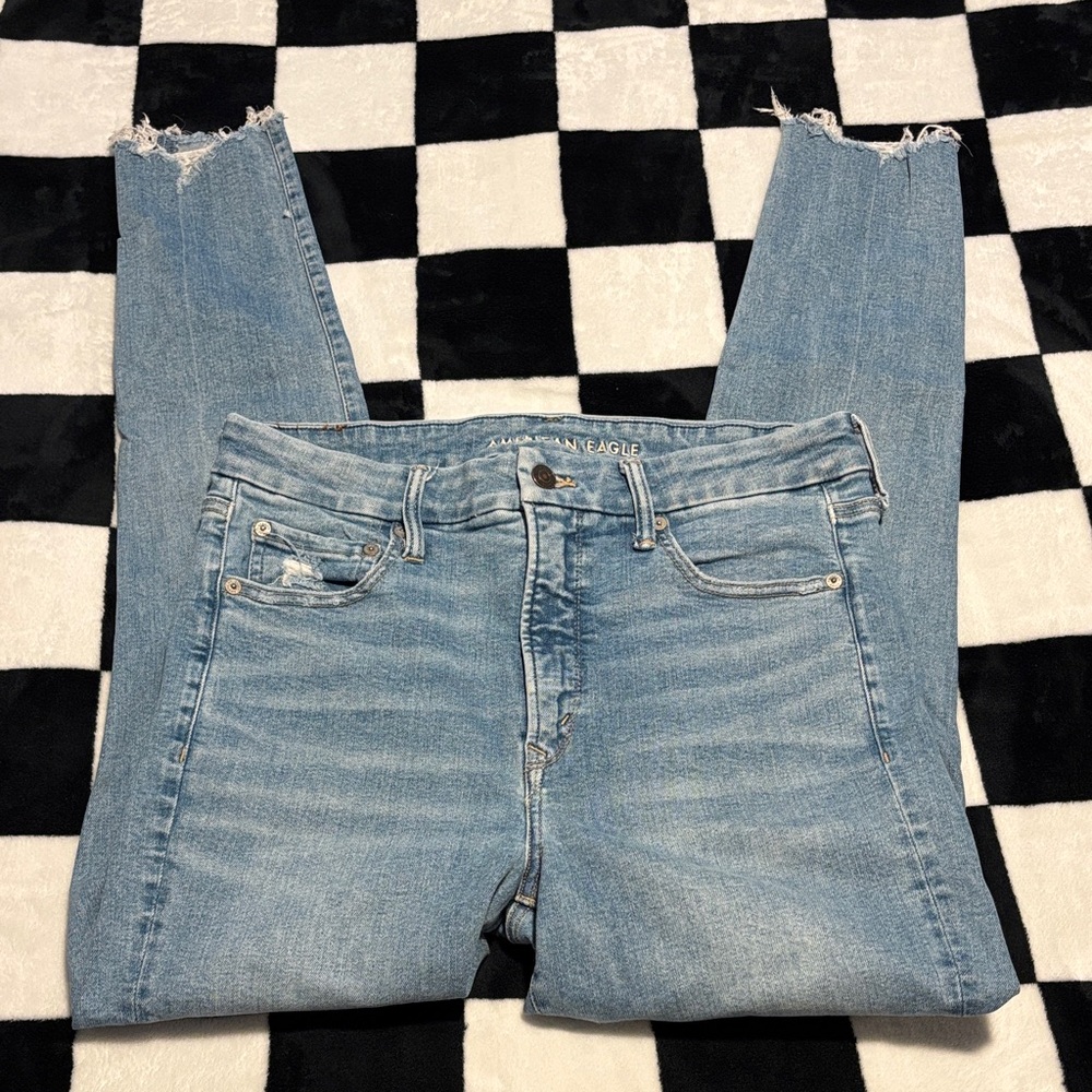 American Eagle Outfitters Women's Distressed Light Blue skinny LONG Jeans